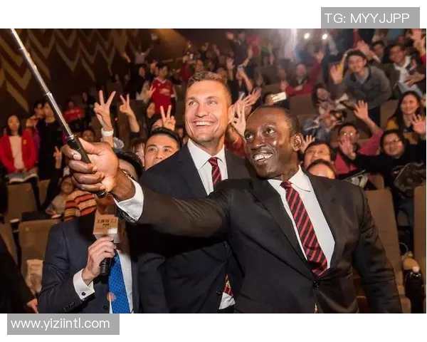 足球明星与好莱坞影帝的跨界合作揭示了体育与电影的无限可能性 足球明星与好莱坞影帝的跨界合作揭示了体育与电影的无限可能性