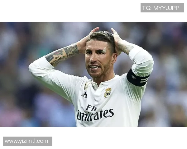 足球明星拉莫斯背头造型引领潮流时尚风向标